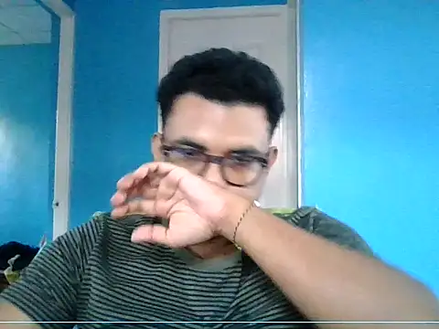 elturcudito online show from February 2026 11:28:02 PM