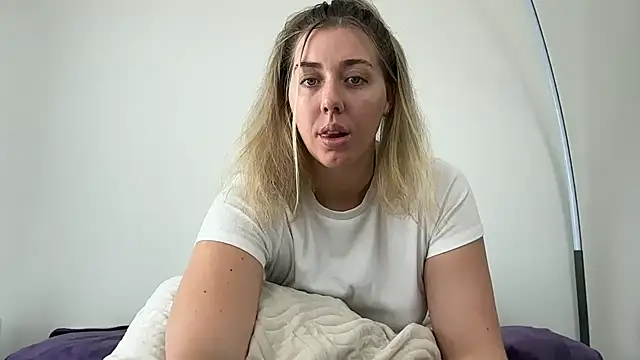 louiseberkeley online show from February 2026 11:50:02 PM