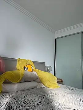 louiseberkeley online show from June 2026 04:22:01 AM