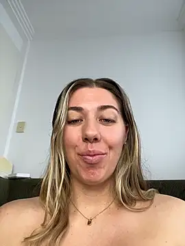 louiseberkeley online show from June 2026 03:17:01 AM