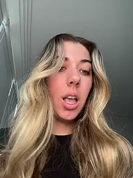 louiseberkeley online show from July 2026 10:38:01 PM