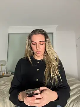louiseberkeley online show from August 2026 11:34:01 AM