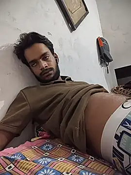 yashuuuu021 online show from October 2025 06:05:02 PM