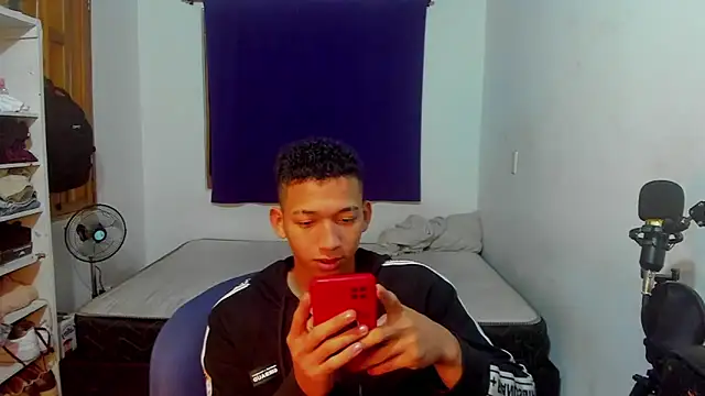 JuanchiT66 online show from October 2025 02:56:01 AM