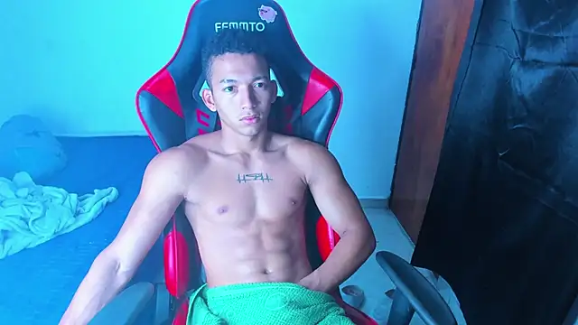 JuanchiT66 online show from April 2026 01:28:02 PM