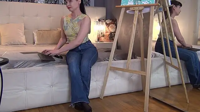 LadyValeriaXO online show from February 2026 11:52:01 AM