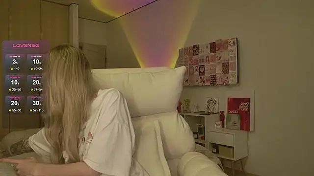 Lunainnk online show from March 2026 02:02:01 AM