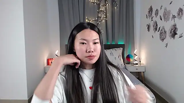 LunaPurrr online show from September 2025 06:37:01 AM