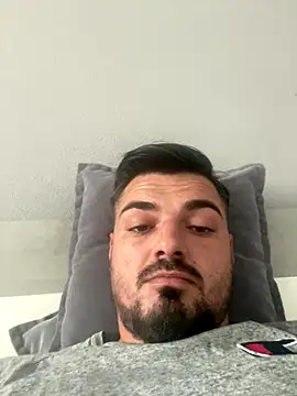 imooLoov online show from October 2025 11:43:01 AM