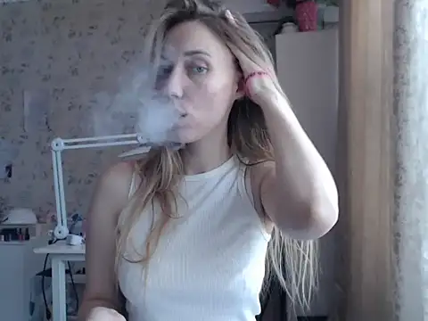 Snapshot of LollaxBunny chatting on March 2026 08:40:01 AM LollaxBunny online show from March 2026 08:40:01 AM