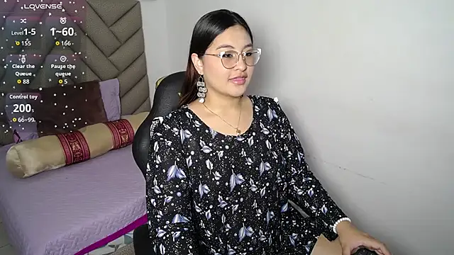 heluejamil online show from November 2025 12:40:02 PM