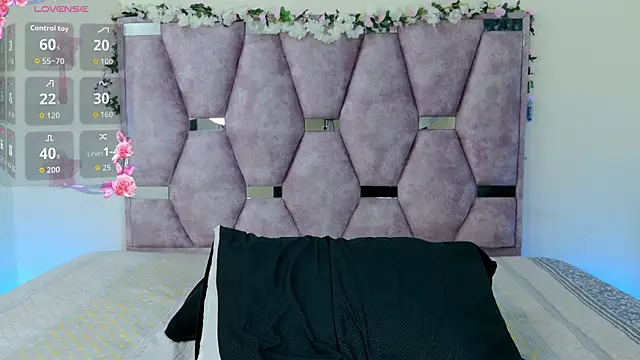 lana and liam  online show from November 2025 09:36:01 AM