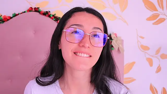 Ginevra esposito online show from December 2025 12:45:01 PM