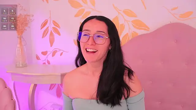 Ginevra esposito online show from March 2026 12:33:02 PM