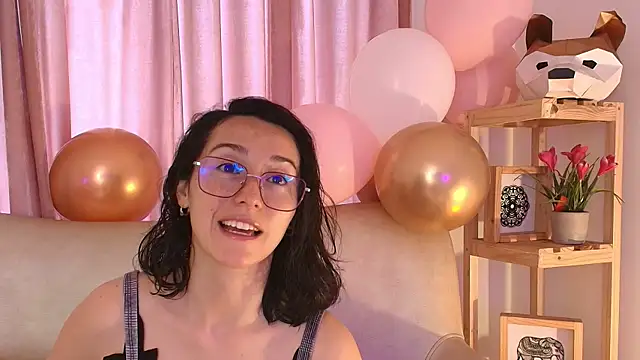 Ginevra esposito online show from April 2026 01:16:02 PM