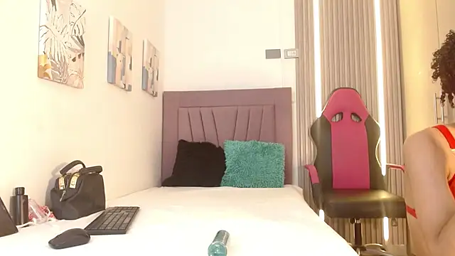 Ivone Rose  online show from October 2025 12:34:02 PM