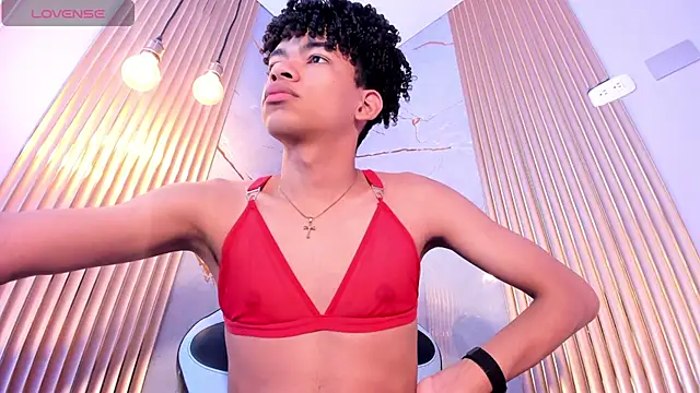 Ivone Rose  online show from October 2025 12:28:02 PM