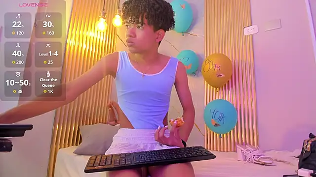 Ivone Rose  online show from November 2025 12:27:02 PM