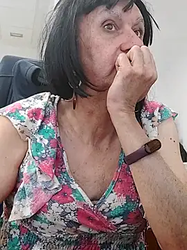 Emily de Carla online show from April 2026 02:08:02 PM