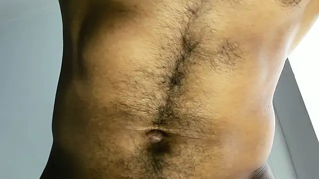 Snapshot of latinhotmuscle chatting on April 2026 07:30:02 PM latinhotmuscle online show from April 2026 07:30:02 PM