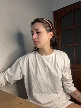 Snapshot of vexlana chatting on October 2025 01:17:01 PM vexlana online show from October 2025 01:17:01 PM