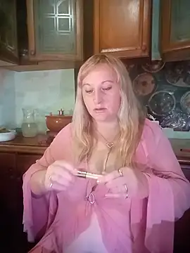 XHelenaX90 online show from November 2025 08:25:02 PM