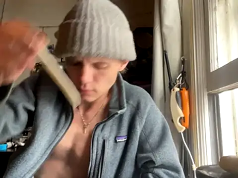 XanderOzzz online show from November 2025 05:26:01 PM