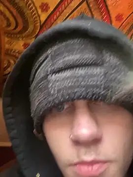 XanderOzzz online show from December 2025 08:25:01 PM