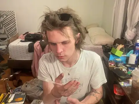 Snapshot of XanderOzzz chatting on May 2026 05:47:01 AM XanderOzzz online show from May 2026 05:47:01 AM