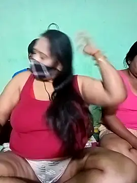 LoveOnStream online show from November 2025 11:54:01 AM