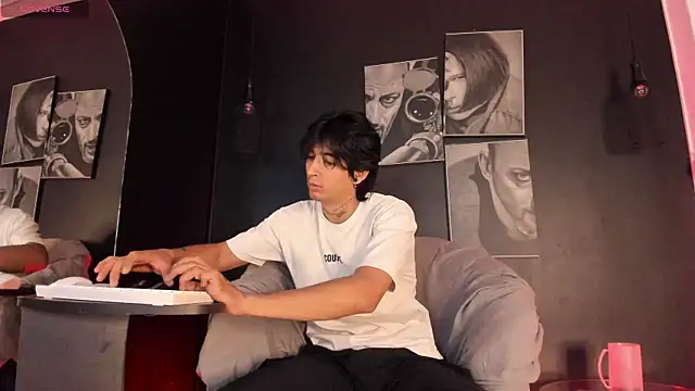 jett savage online show from September 2025 01:47:02 PM