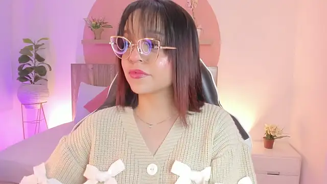 Clara Luu online show from June 2026 02:45:02 AM