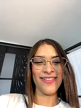 Hannacooper3 online show from November 2025 08:53:01 PM