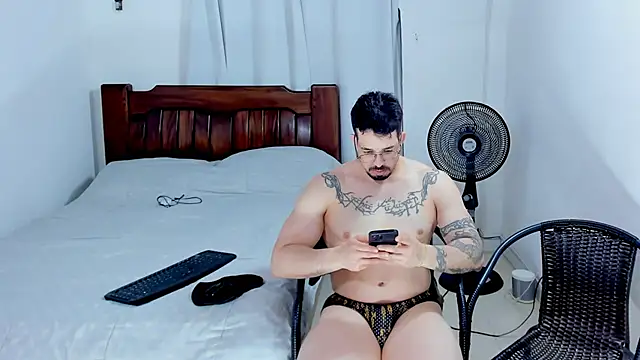 Hunter Hoott online show from July 2026 11:19:01 PM