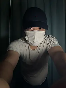 Snapshot of daikimaeda chatting on September 2025 01:00:02 PM daikimaeda online show from September 2025 01:00:02 PM