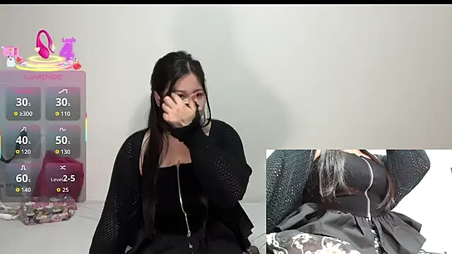 Snapshot of ___momo___0717 chatting on September 2025 11:31:02 AM    momo   0717 online show from September 2025 11:31:02 AM