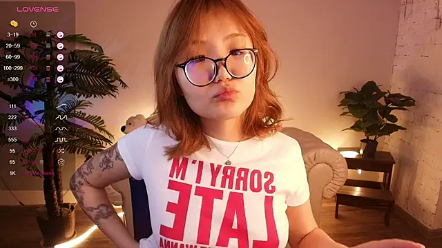 Erikawai online show from October 2025 02:15:01 AM