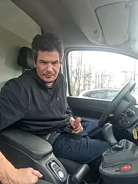 twitshe online show from February 2026 03:30:01 PM