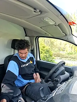 twitshe online show from March 2026 11:43:02 AM