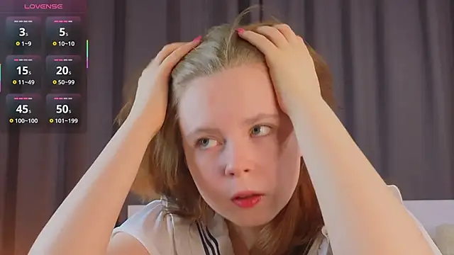 JulietteRain online show from November 2025 04:07:02 PM