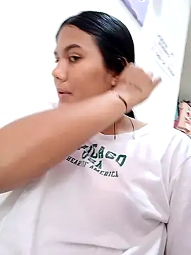 burbuja02 online show from November 2025 02:17:02 PM