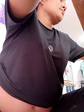 burbuja02 online show from January 2026 02:30:02 PM