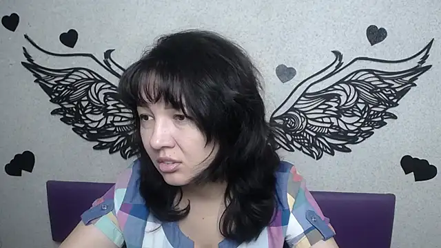 SelenaFly online show from September 2025 11:10:01 AM