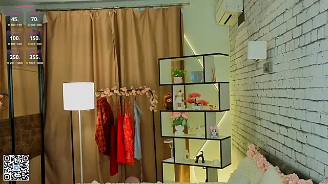 LorinaMaffitt online show from October 2025 07:01:02 PM