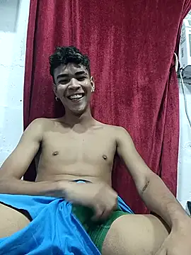 Wolf BIG4 online show from December 2025 03:45:02 AM