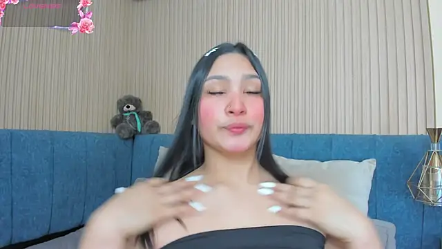 angel ponce online show from June 2026 07:14:01 PM