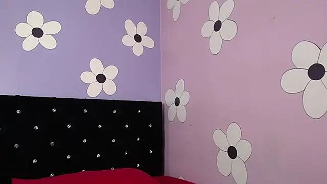 tiiny emilly online show from February 2026 08:42:02 PM