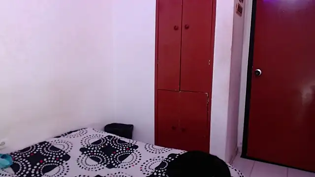 EvaHarryy online show from June 2026 10:19:02 PM