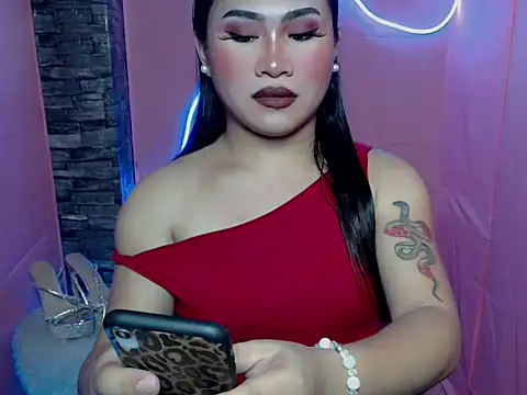 pretty lassy online show from November 2025 11:54:01 AM