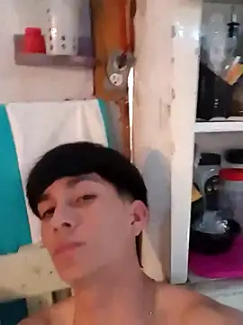 Snapshot of LUISSLEONN0958 chatting on September 2025 10:10:02 PM LUISSLEONN0958 online show from September 2025 10:10:02 PM